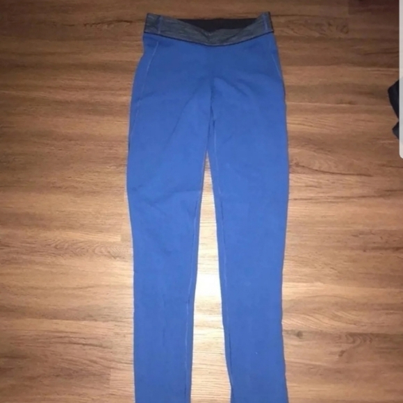 Lululemon - Picture 4 of 10